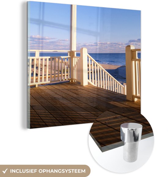 MuchoWow® Glasschilderij 90x90 cm - Schilderij acrylglas - Balkon van een strandhuis - Foto op glas - Schilderijen