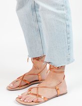 Sacha - Dames - Oranje metallic leren sandalen - Maat 38