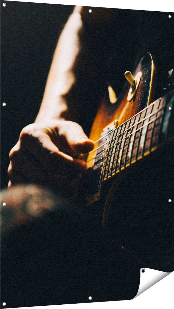 Gards Tuinposter Man Speelt Gitaar - 100x150 cm - Tuindoek - Tuindecoratie - Wanddecoratie buiten - Tuinschilderij Multikleur