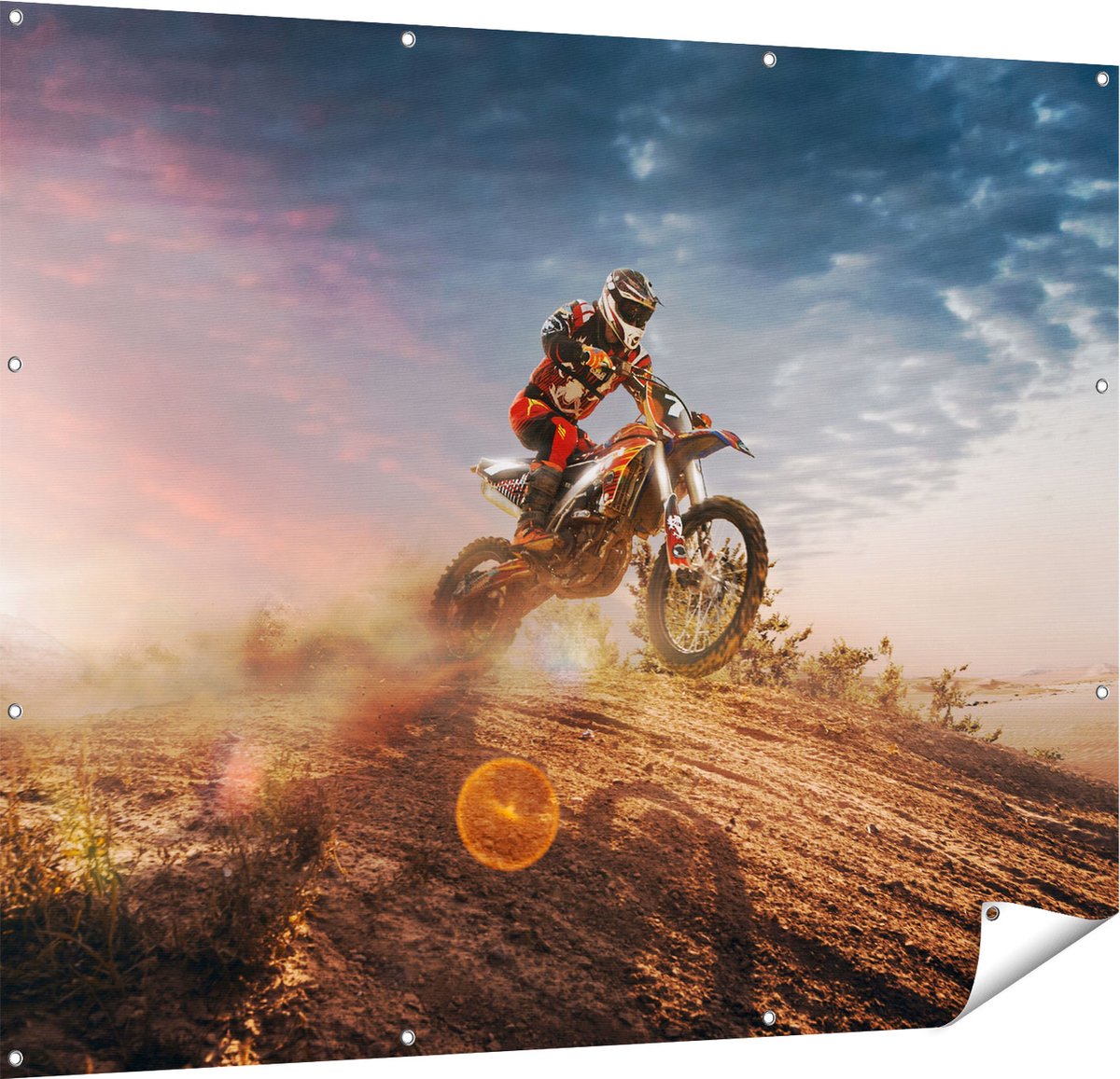 Gards Tuinposter Motorcross op een Heuvel bij Zonsondergang - 150x120 cm - Tuindoek - Tuindecoratie - Wanddecoratie buiten - Tuinschilderij Multikleur