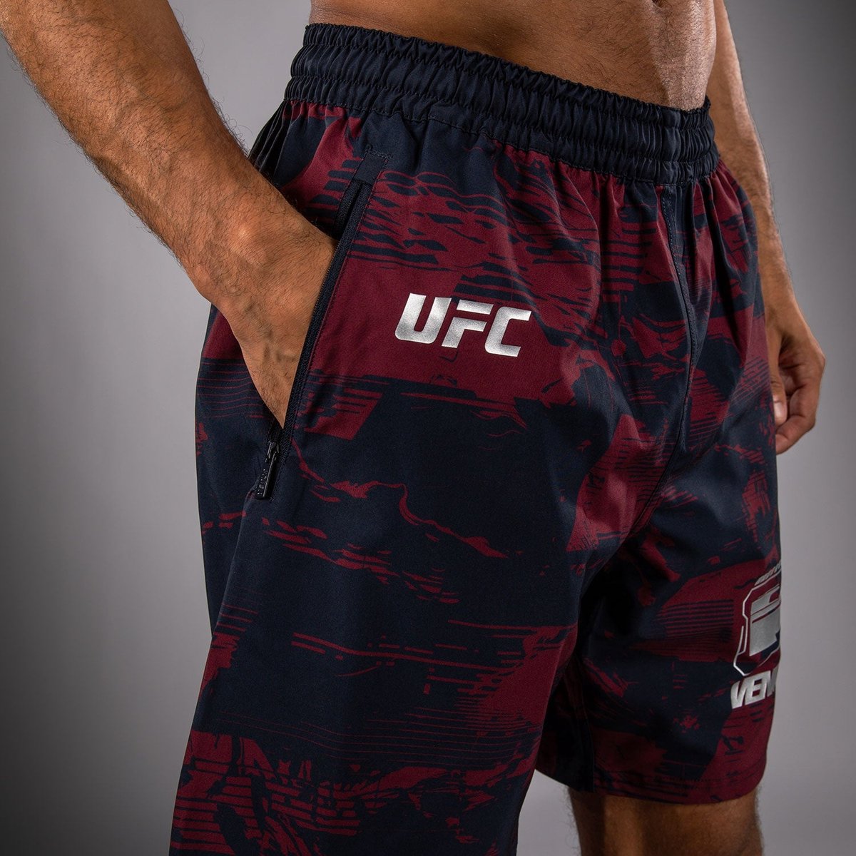 UFC Zenith x Venum Authentic Fight Week Performance Short Marineblauw Bordeauxrood - M
