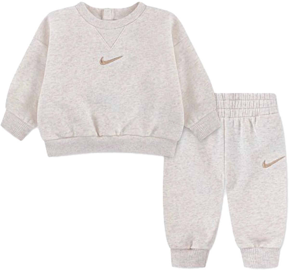 Nike essential fleece crew set in de kleur ecru. Creme