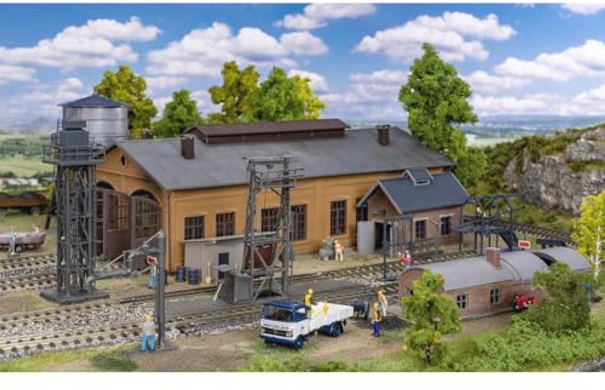 Modelset Spoorbedrijfswerk met Uitslaksysteem en Compressormodel