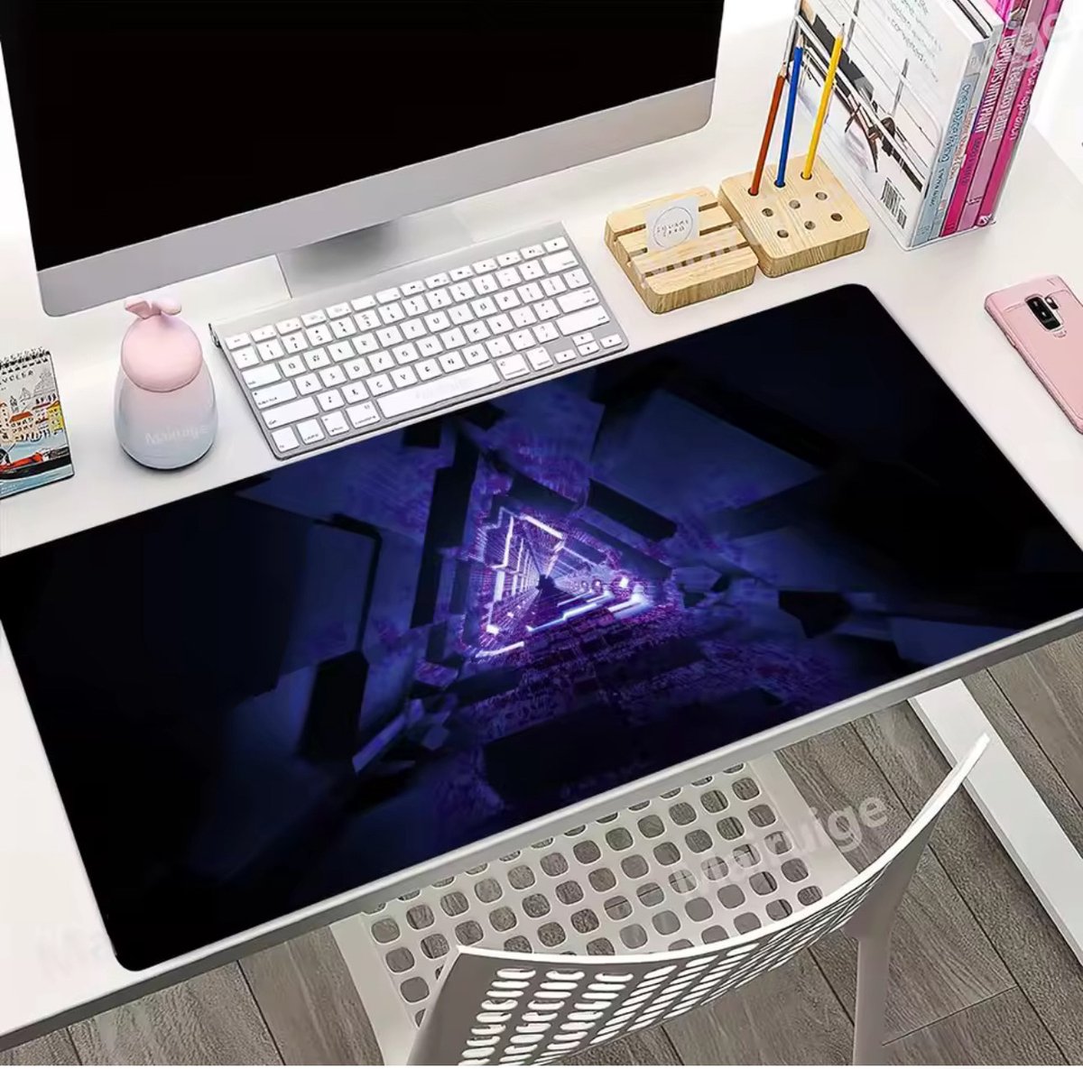 Neon Abstract Gaming Muismat – 700×300×2 mm – XL Desk Mat – Antislip Rubber – Super Smooth Oppervlak – Duurzame Gestikte Randen – Bureau Onderlegger voor Laptop & PC