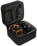 Zwarte opbergtas met een uitneembare schuimvoering en een zwarte en oranje laserwaterpas.