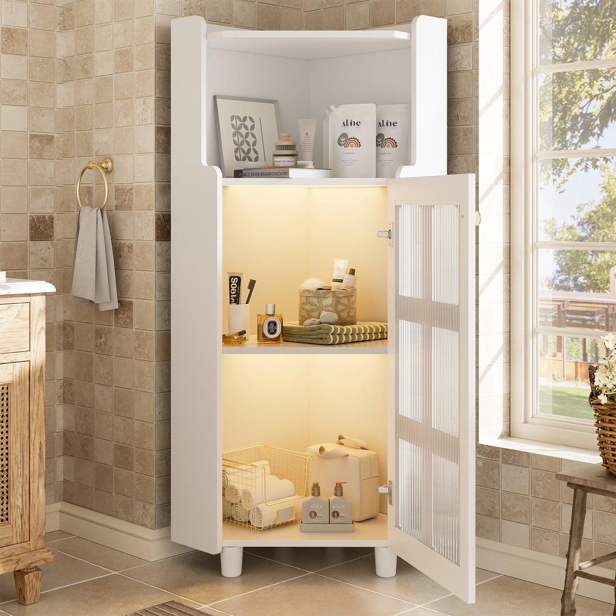Witte Hoekkast - 63,5 x 124 cm - LED Verlichting - App-besturing - MDF - Wit