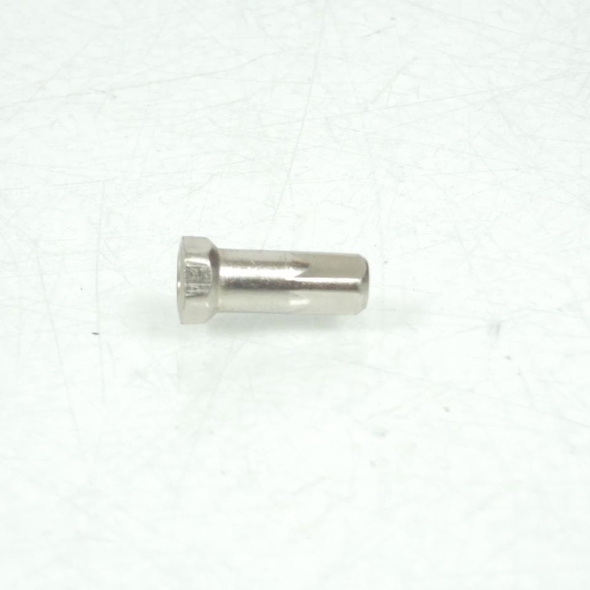 Écrou tête de rayon pour jante mobylette Peugeot 103 PRO 710547 Ø3.4mm Pas 0.60