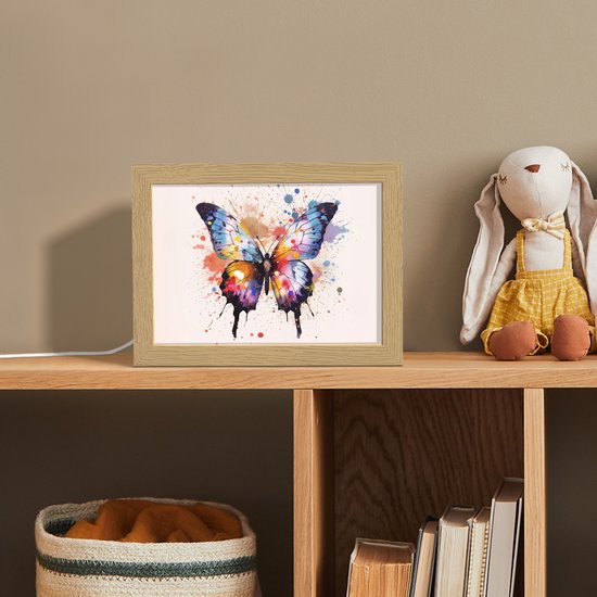 Nachtlampje 20x15 cm - Kinder lampje - Vlinder - Roze - Verf - Kleurrijk - Tafellamp kinderkamer - Slaapkamer lamp - Bedlamp kinderen - Kinderlampje stopcontact - Wandlamp babykamer - Nachtlampjes van Merkloos — afbeelding 3