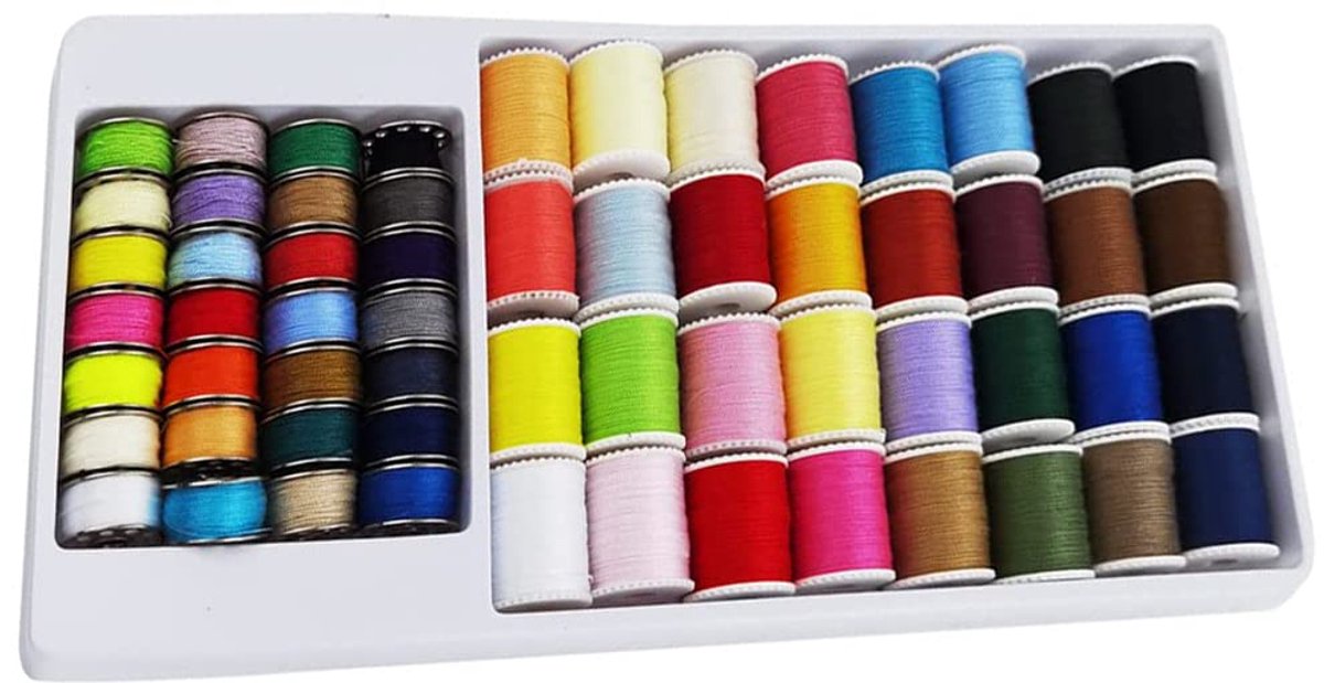 IMPERATORIS® Naaigaren voor Naaimachine – Naaigaren Set / Naai Garen – Garen Set in Naaigarenbox – Naaigaren Box / Doos – Naaigaren Kit – Complete Naai Set - Set van 60 verschillende kleuren, waaronder 32 klosjes en 28 metalen spoelen