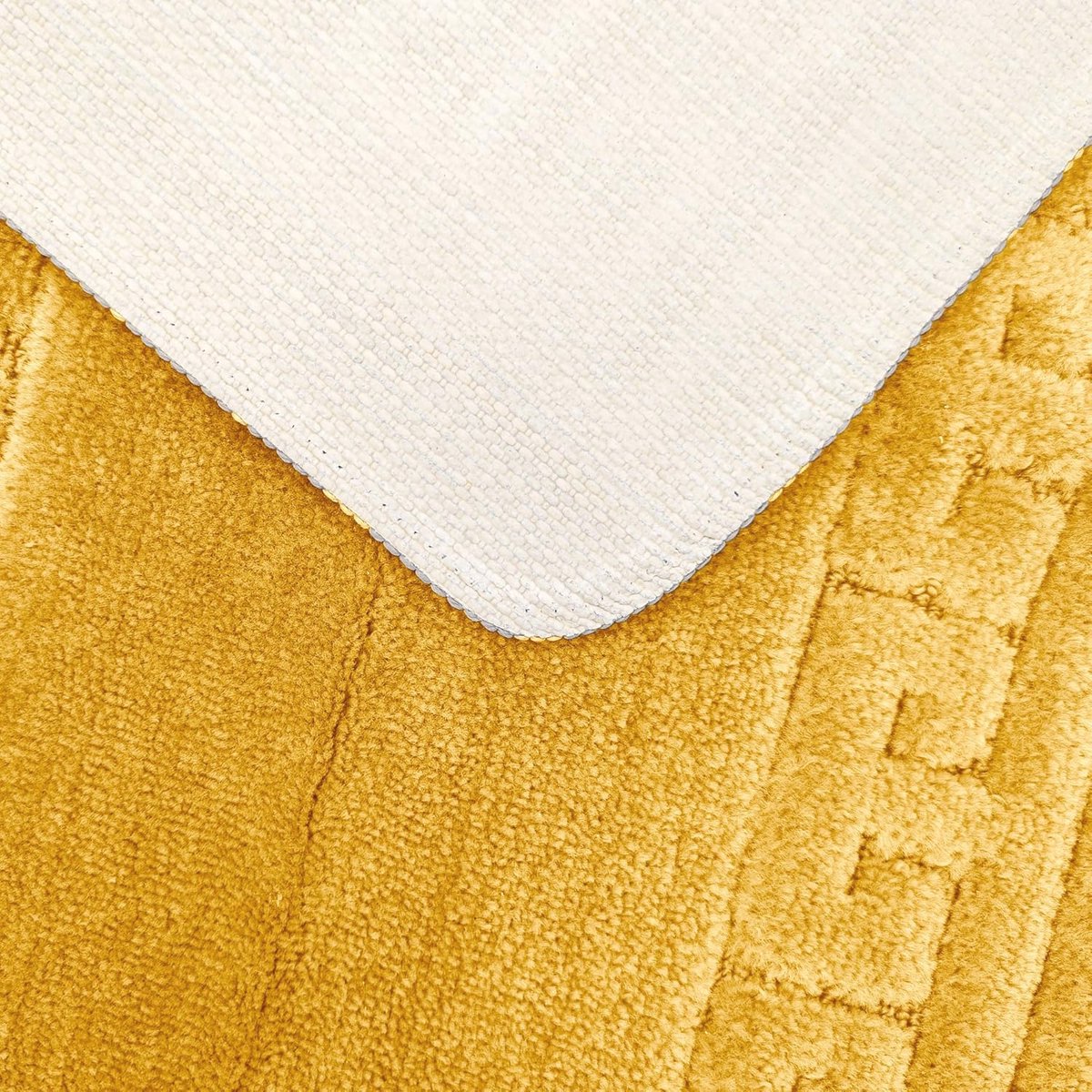 Antislip Badmat Set met Griekse Sleutel in Geel – Comfortabele en Veilige Badkameraccessoires