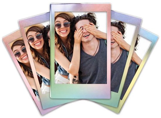 Vijf Fujifilm Instax Mini Mermaid Tail instant foto's met iriserende randen, waarop lachende mensen staan.