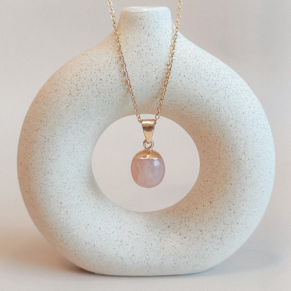 Ava & Imber | Rond Ketting Paarse Jade | Ketting met Roze Hanger | Edelsteen Ketting met Ronde Hanger