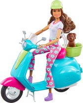 Barbie HGM55 poupée