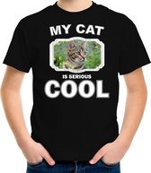 Bruine kat katten t-shirt my cat is serious cool zwart - kinderen - katten / poezen liefhebber cadeau shirt - kinderkleding / kleding 158/164