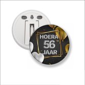 Button Met Clip 58 MM - Hoera 56 Jaar