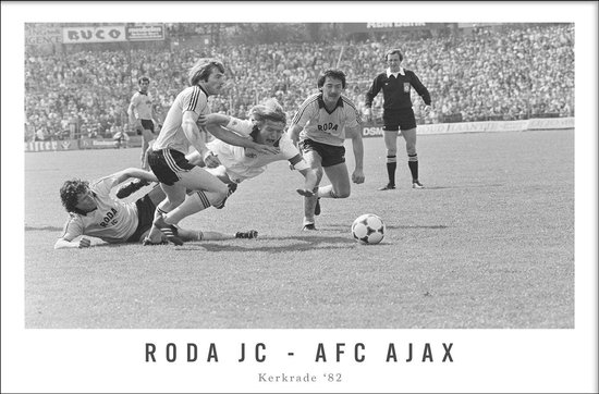 Walljar - Poster Ajax met lijst - Voetbal - Amsterdam - Eredivisie - Zwart wit - Roda JC - AFC Ajax '82 - 13 x 18 cm - Zwart wit poster met lijst