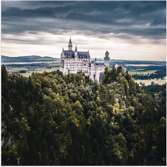 WallClassics - Poster (Matte) - Kasteel sur une Berg - 50x50 cm Photo sur Papier Poster avec un aspect Mat