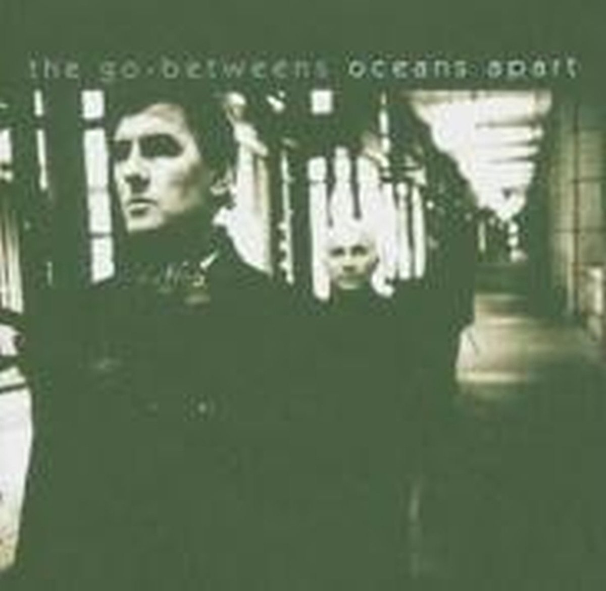 Go-Betweens - Oceans Apart (CD)