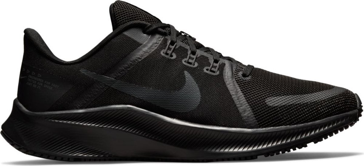 Nike Quest 4 Hardloopschoenen 1/2 Man Zwart