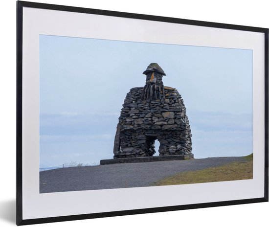 Fotolijst incl. Poster - Middeleeuws beeld van Vikingen op IJslandse Snaefellsnes in IJsland - 60x40 cm - Posterlijst