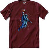 Astronaut Met Basketbal | Ruimte - Astronaut - Basketbal - T-Shirt - Unisex - Burgundy - Maat XXL