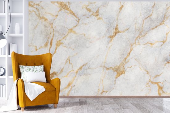 Behang - Fotobehang Marmer - Wit - Goud - Abstract - Breedte 525 cm x hoogte 350 cm