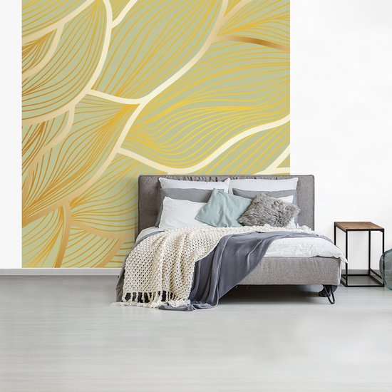 Behang - Fotobehang Gouden golven op een groene achtergrond - Breedte 220 cm x hoogte 220 cm