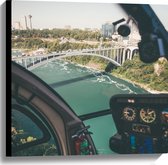 WallClassics - Canvas - Uitzicht op Brug vanuit Helikopter - 60x60 cm Foto op Canvas Schilderij (Wanddecoratie op Canvas)