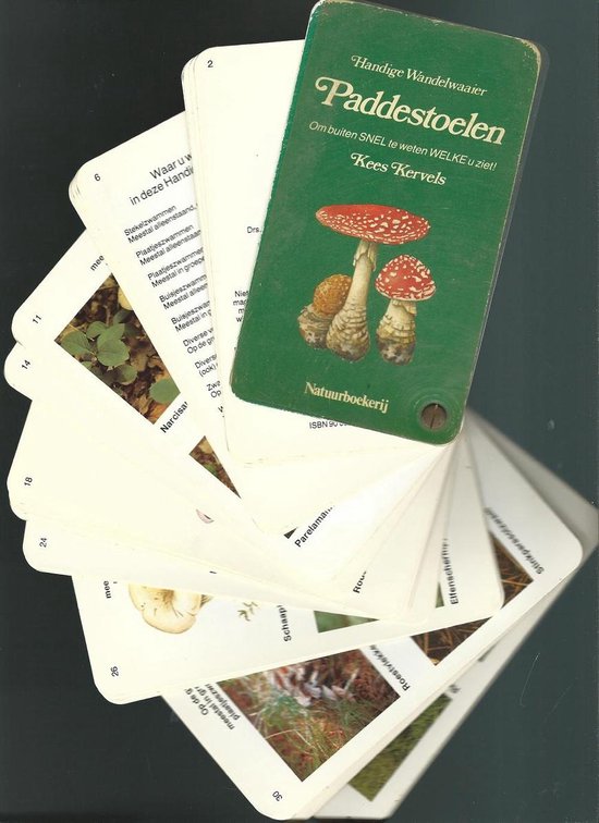 Omslag van Handige wandelwaaier over paddestoelen