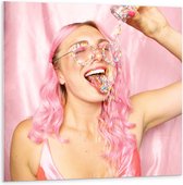 Forex - Sprinkles op Vrouw - 100x100cm Foto op Forex