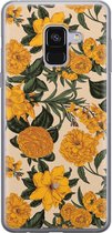 Samsung Galaxy A8 2018 hoesje siliconen - Retro flowers - Soft Case Telefoonhoesje - Bloemen - Geel