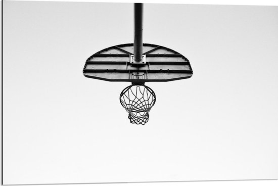 Dibond - Onderkant Basketbalbasket (zwart/wit) - 90x60cm Foto op Aluminium (Met Ophangsysteem)