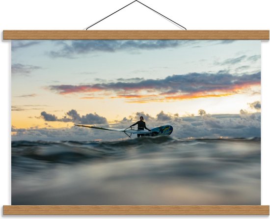 Schoolplaat – Surfer in de Zee - 60x40cm Foto op Textielposter (Wanddecoratie op Schoolplaat)