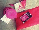 RubyCup Medium, Warm rood pakket - herbruikbaar menstruatiecup pakket voor een duurzame menstruatie