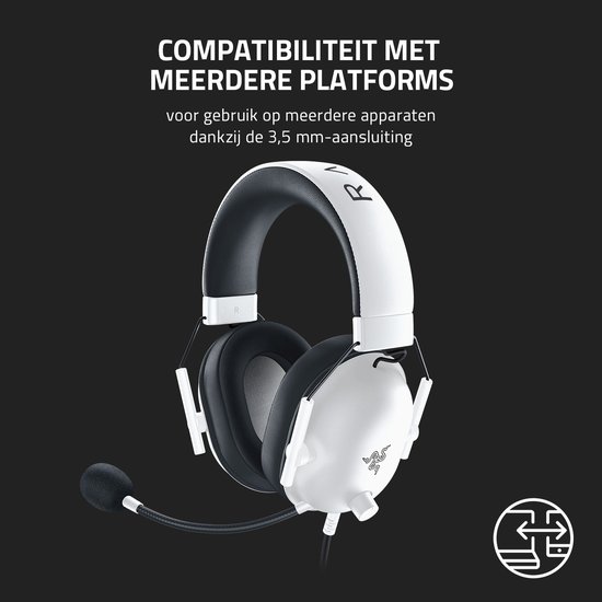 Witte gaming headset met zwarte oorkussens, deels van bovenaf gezien.