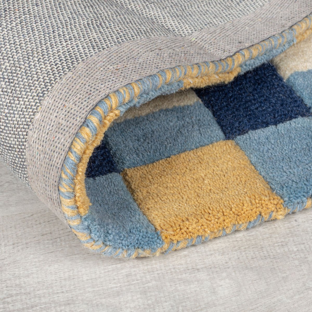 flycarpets Laagpolig Wollen Vloerkleed Kai - Kader - Lijstmotief - Blauw / Geel 200x290 cm