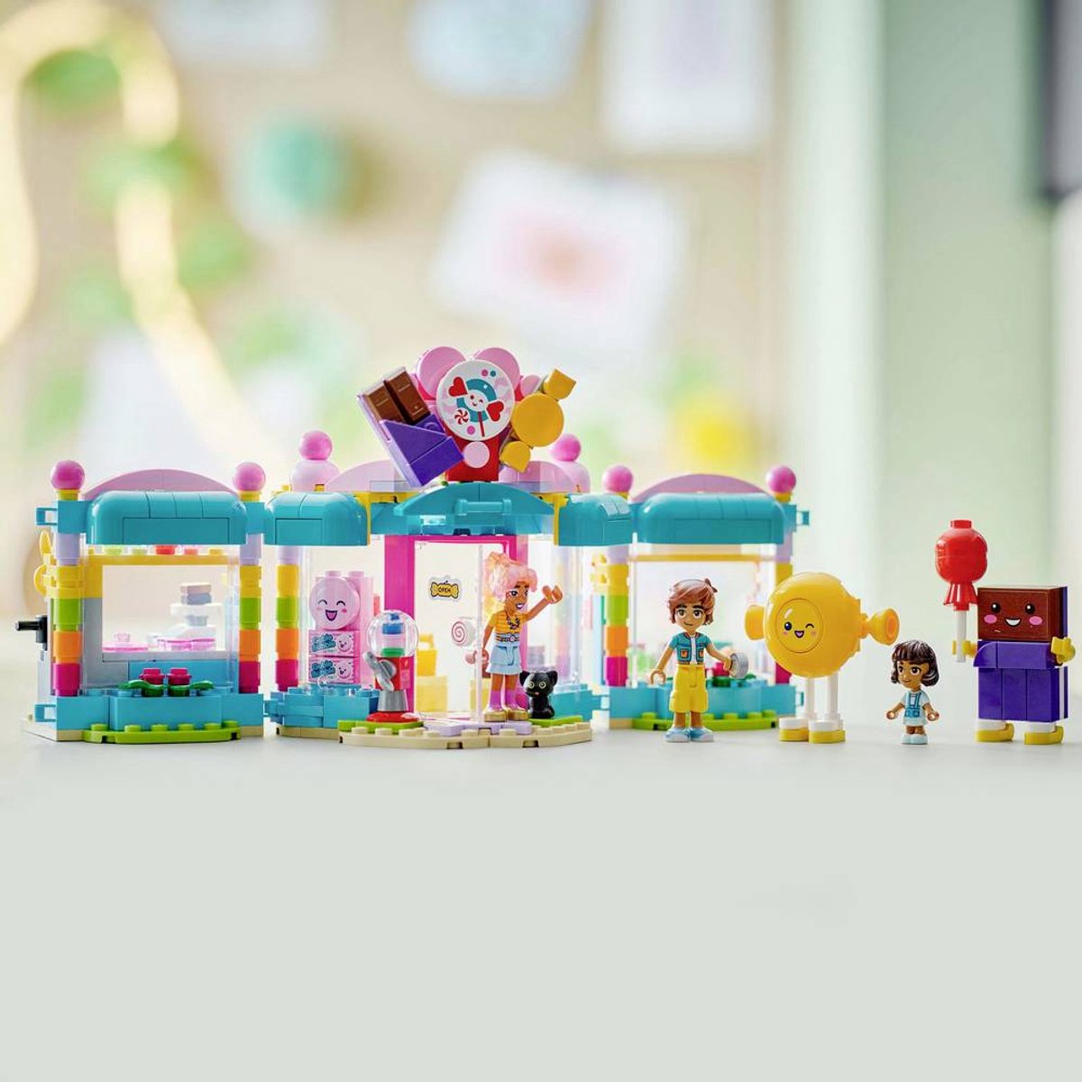 LEGO Friends Heartlake City snoepwinkel - 42649 — afbeelding 9