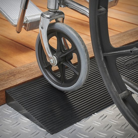 Drempelhulp rubber 25x200x900 mm, 3 zijdig oprijdbaar - HomeCare Innovation BV
