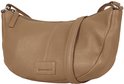 Lichtbruine Burkely crossbody tas van soepel leer met een halvemaanvorm en zichtbare naden.