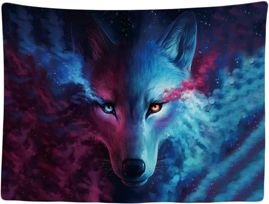 Een wandkleed met een fantasievolle afbeelding van een wolf met roze en blauwe rook, met een blauw en oranje oog.