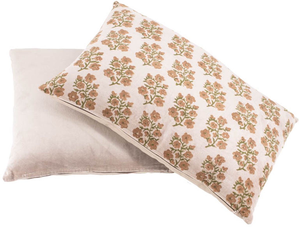 HomeBound by KY | Kussen floral rosewood | sierkussen bloem