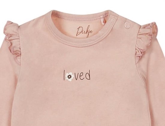Roze longsleeve shirt met ruches, geborduurde tekst 'loved' en bloem.
