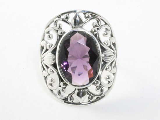 Bague en argent ajouré et améthyste - taille 21