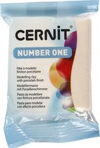 Cernit. carnation (425). 56 gr/ 1 doos