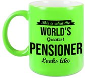 How the worlds greatest pensioner looks like mok / beker neon groen pensioen cadeau collega 330 ml