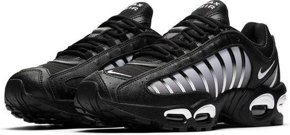 air max tailwind 4 triple black
