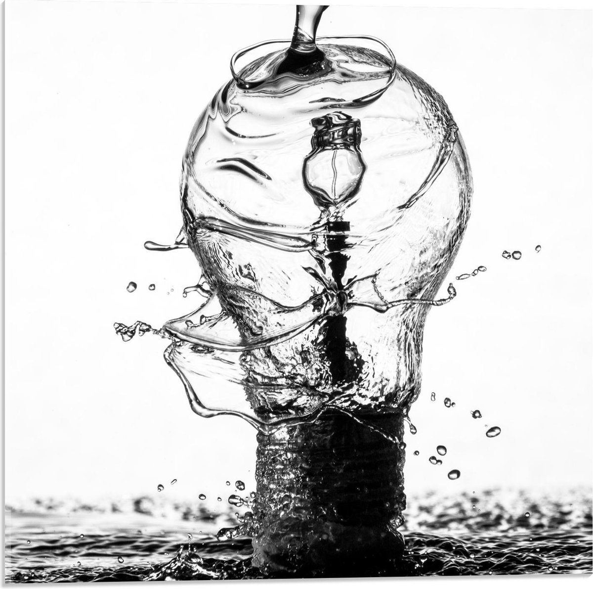 Acrylglas - Water over Gloeilamp (zwart/wit) - 50x50cm Foto op Acrylglas (Wanddecoratie op