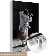 MuchoWow® Peinture sur verre 100x150 cm - Peinture sur verre acrylique - Astronaute - Espace - Valise - Photo sur verre - Peintures