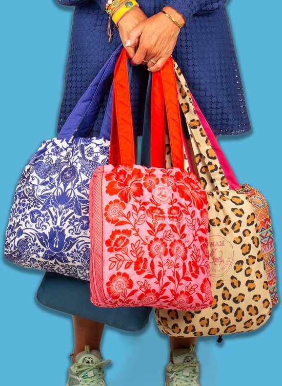 DWAM Couverture de Protection Voiture Chien – Tapis de Voiture – Rose – Tissu – Taille unique – 139 x 140 cm – La Fiesta