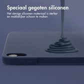 Accezz Tablet Hoes Geschikt voor iPad Air 4 (2020) / iPad Air 5 (2022) - Accezz Liquid Silicone Backcover met penhouder - Donkerblauw